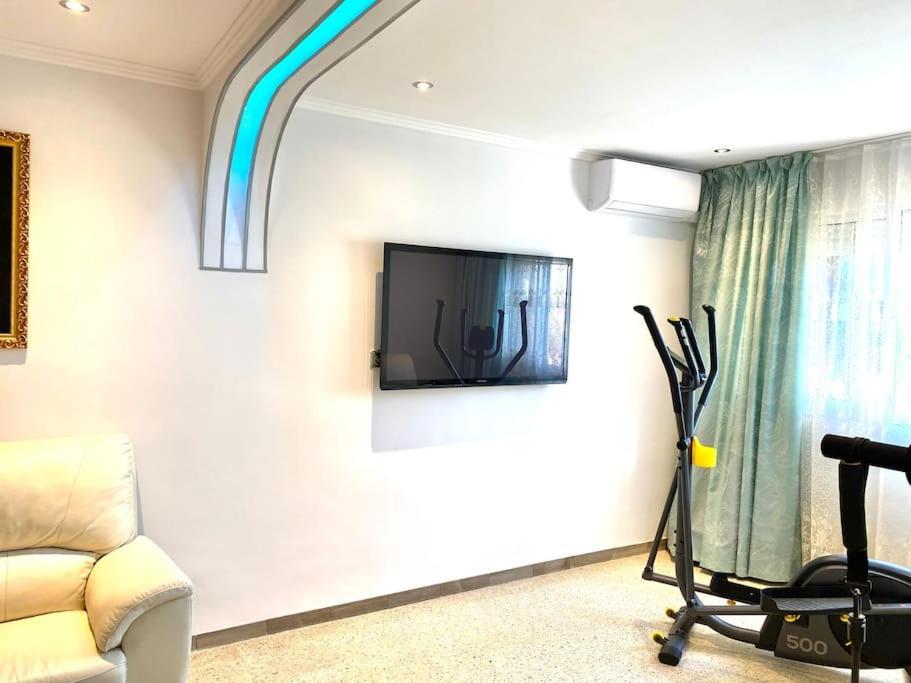Shared Apartment! Piso Compartido! Общая Квартира! Sevilla Bagian luar foto